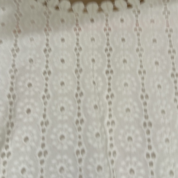 Lily Pulitzer white eyelet top - Picture 3 of 5